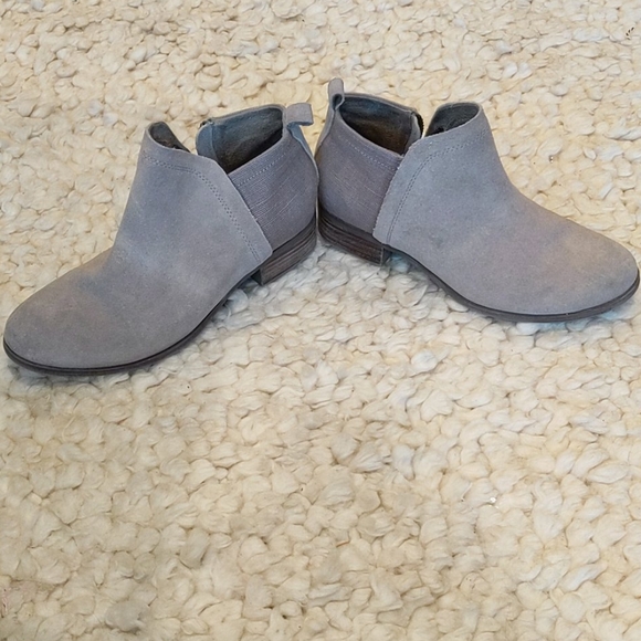 Toms Suede/Canvas Booties Taupe - Picture 4 of 5